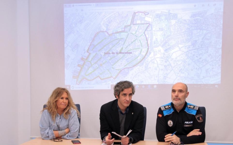 ora.urbanizaciones.1.jpg Un momento de la presentación de la ampliación de la zona ORA