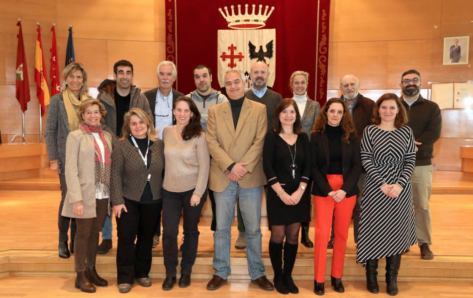 coop.1.jpg La foto de grupo de todas las ONGD