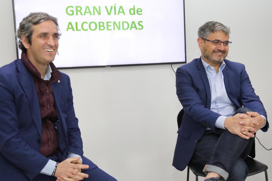 gv.0jpg.jpg El alcalde y el vicealcalde han presentado este anteproyecto.