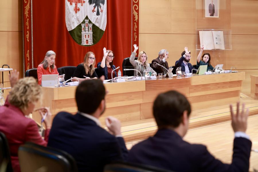 PLENO ORDINARIO 261023.jpg Las Ordenanzas Fiscales han sido aprobadas por una mayoría de la Corporación