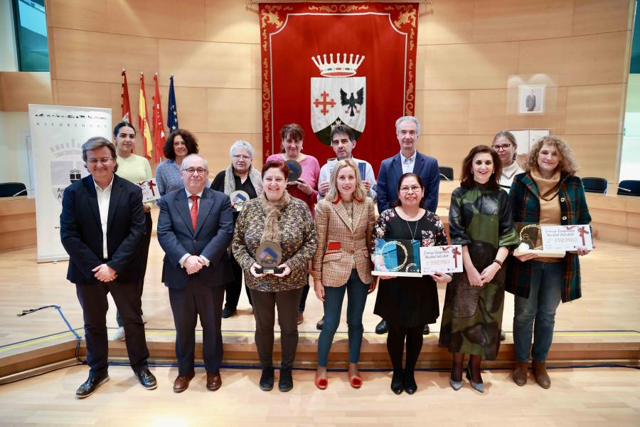 premiados.jpg Foto de grupo con todos los premiados