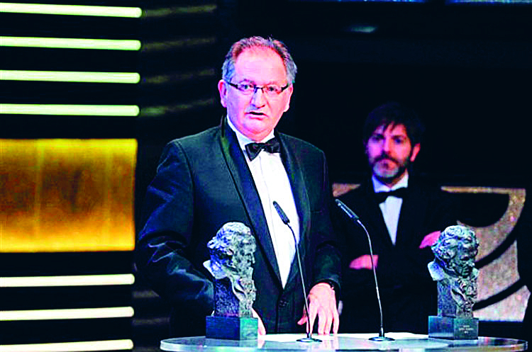 Guion de cine y televisión.jpg Guion de cine y televisión
