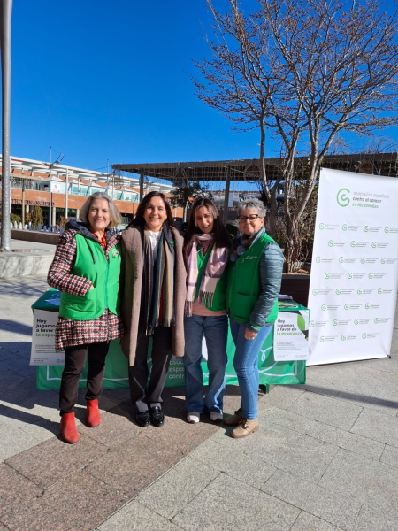 Mesa Informativa Llegar a Mas. Alcobendas.jpeg Mesa Informativa Llegar a Más. Plaza Mayor Alcobendas