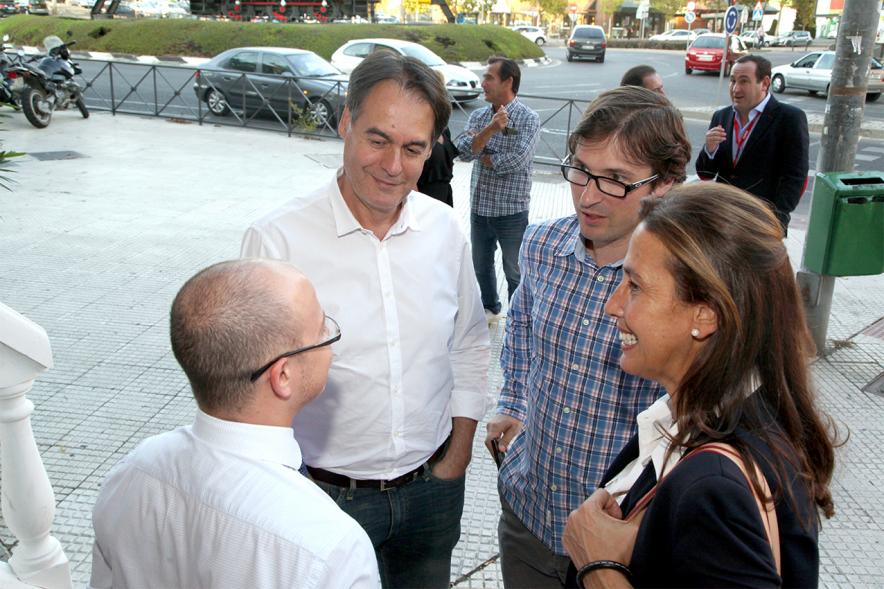 Delegación municipal durante la visita