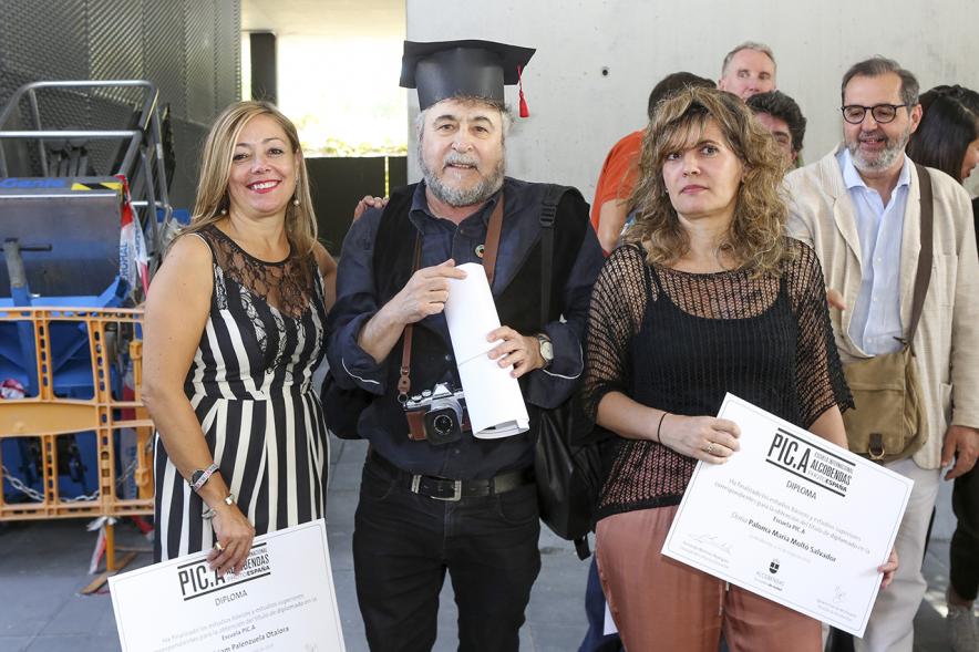 Foto grupal. Graduación alumnos Escuela de Fotografía PIC.A. -2019