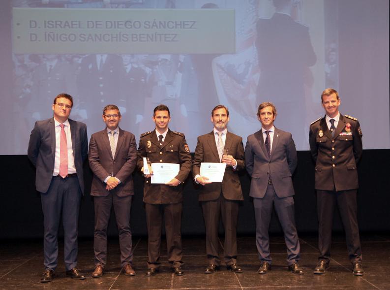 Alcalde Rafael Sanchez Concejales Miguel Ángel Arranz, Aitor Retolaza, Autoridades y premiados. Entrega de reconocimientos día de San Juan, patrón de la Policía Local - 2019