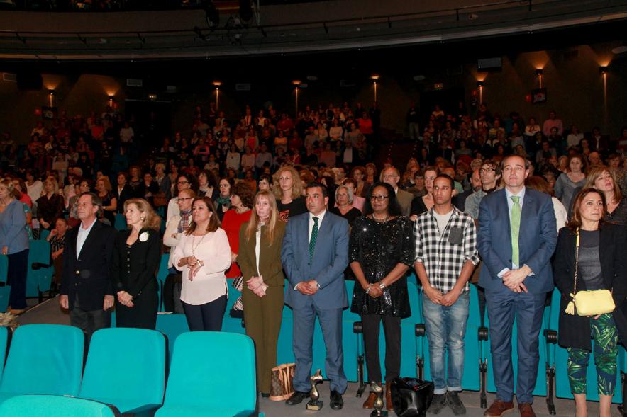 8 de Marzo Día de la Mujer - Entrega de los Premios Atenea y Hombres por la Igualdad - Un minuto de silencio.