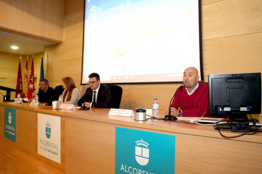 Reunión de la ACAA en C.D. VAldelasfuentes - Imagen de la mesa presidencial con sus ponentes.