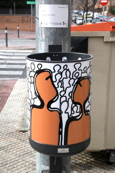 Presentación Papeleras Colectivo ADOS -  Un modelo de papelera.