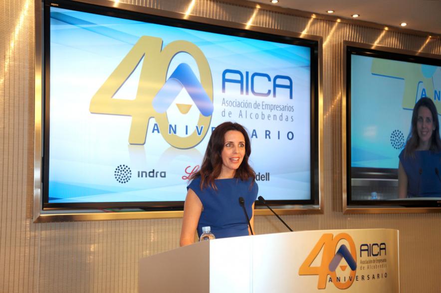 40º Aniversario de AICA - Persona dando un discurso. 