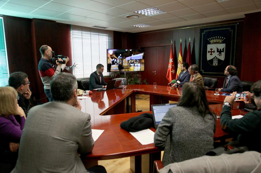 Rueda de Prensa de la Presentación Alcobendas Encuentra - Imagen de las autoridades presentes en la Rueda de Prensa de la Presentación Alcobendas Encuentra, entre ellas destacamos al alcalde García de Vinuesa.  