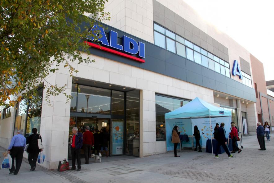Inauguración Supermercados ALDI - Exterior supermercado.