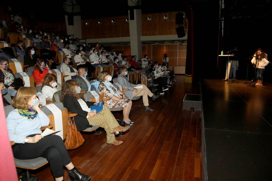 Niña participante en la Inauguración 40º Aniversario APAMA y 15ª Edición Día del Lector - 2021