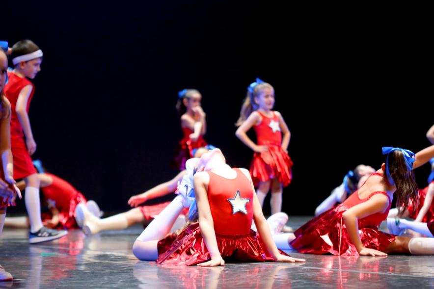 Actuación niñas en la Gala Benéfica APAMA - Ballet de Ángela Garrido – 2020