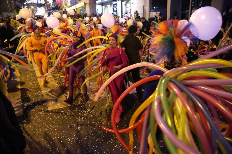 Cabalgata de Reyes 2019 - Imagen de personas disfrazadas que participan en el desfile.