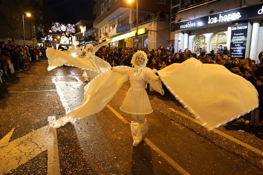 Cabalgata de Reyes 2019 - Imagen de personas disfrazadas que participan en el desfile.