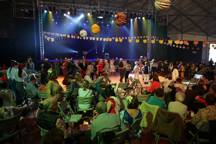 Asistentes al evento Feria de Abril. En el recinto La Esfera. 2019