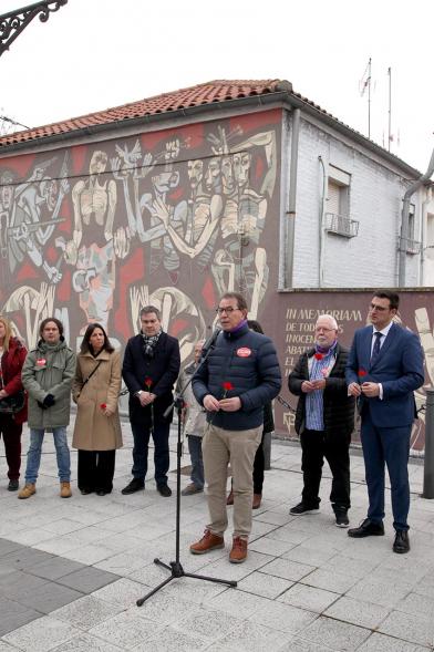 Oponente y autoridades en el Homenaje Recuerdo Abogados de Atocha -2020