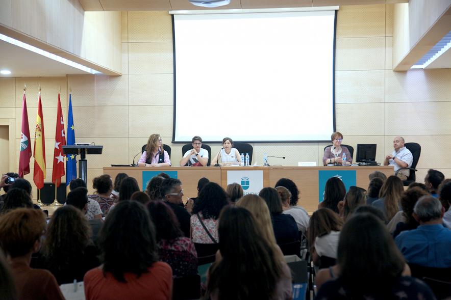 Jornada sobre Acoso Escolar y Experiencias Locales para Prevención del Acoso Escolar - Vista general de la sala.