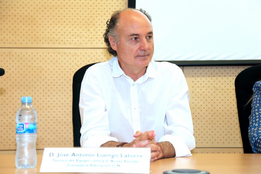Jornada sobre Acoso Escolar y Experiencias Locales para Prevención del Acoso Escolar -  Ponente de las jornadas.