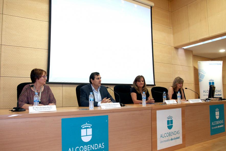Jornada sobre Acoso Escolar y Experiencias Locales para Prevención del Acoso Escolar - Estrado de los representantes municipales.
