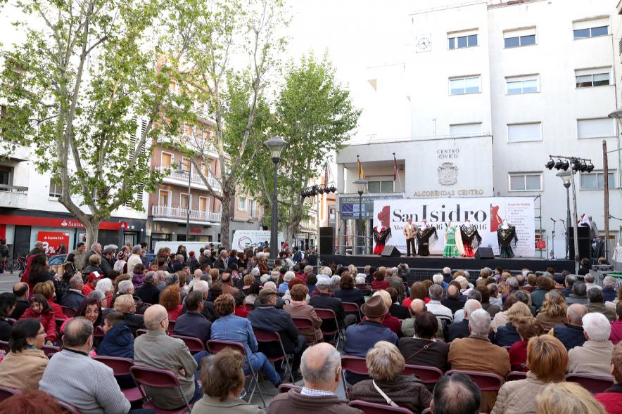 Evento desde el fondo de la plaza