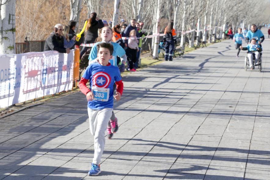 Carrera Fundación Adifun - Imagen  de unos niños corriendo.