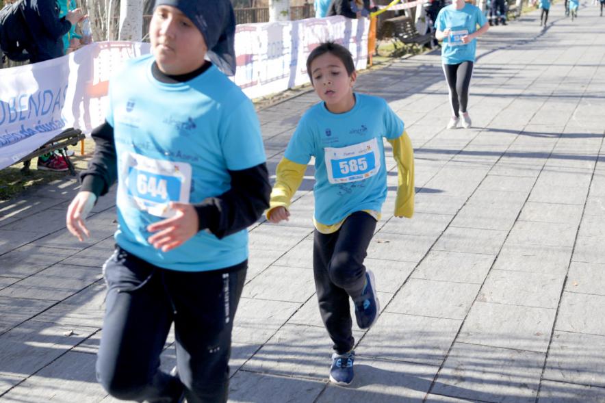 Carrera Fundación Adifun -  Imagen  de unos niños corriendo.