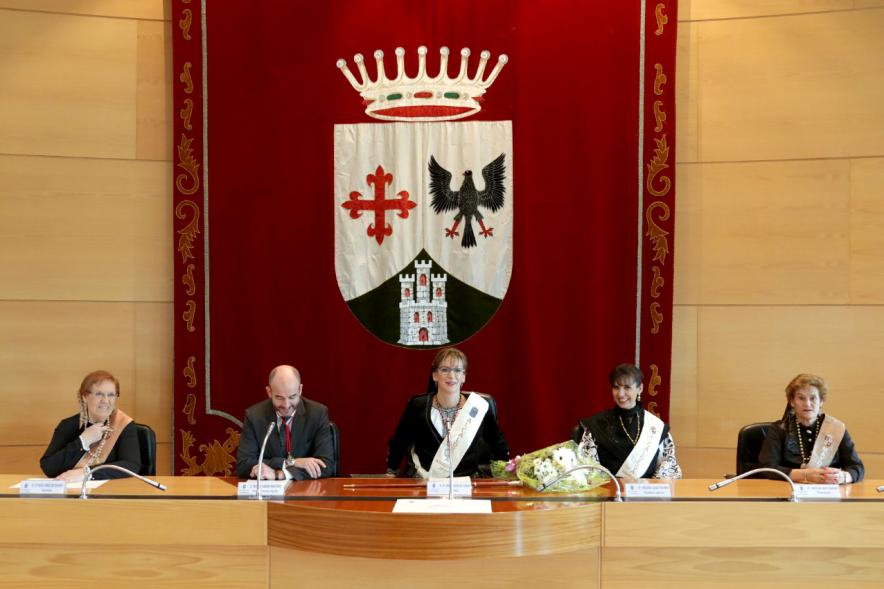 Día de las Águedas 2017 - Las Águedas en el  salón del pleno.  