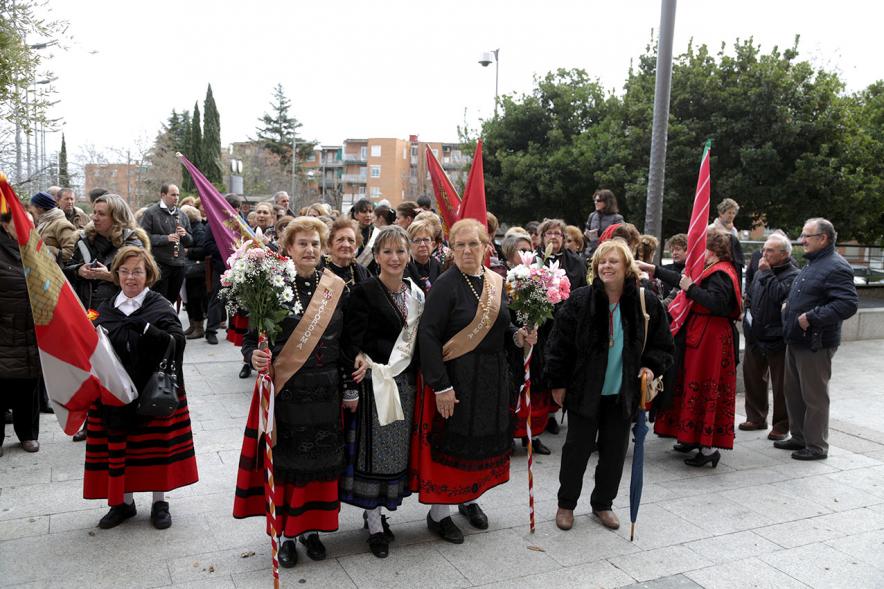 Día de las Águedas 2017 - Reunión de Águedas con sus estandartes.