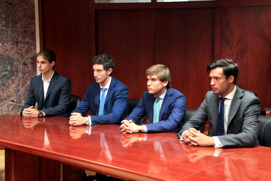 Recepción a Representación del Equipo de Fútbol Alcobendas Levitt - Asistentes al acto.