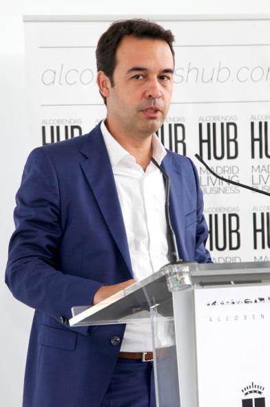 Concejal por Ciudadanos Roberto Fraile durante su ponencia