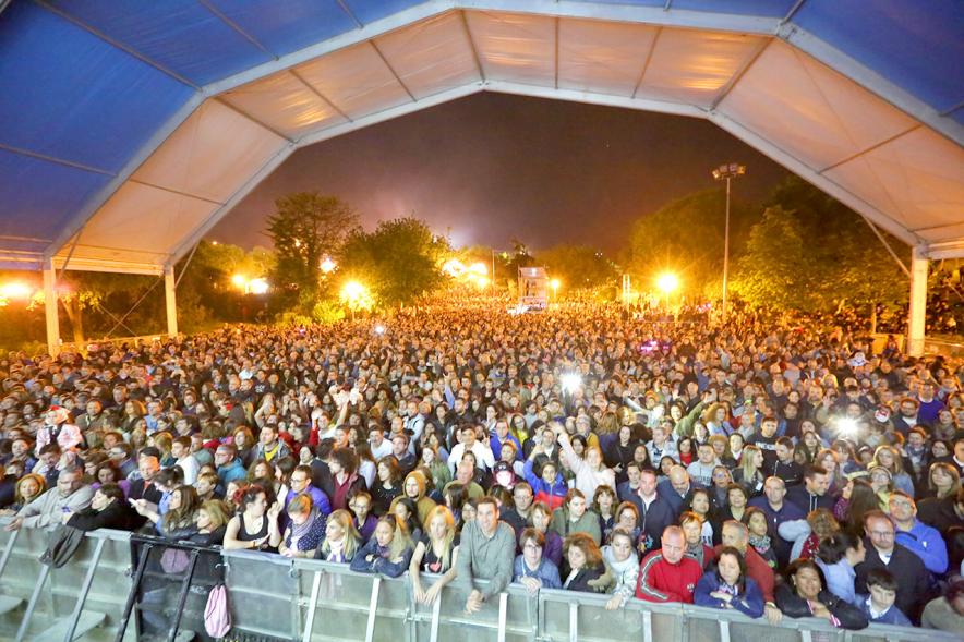 Recinto lleno de público