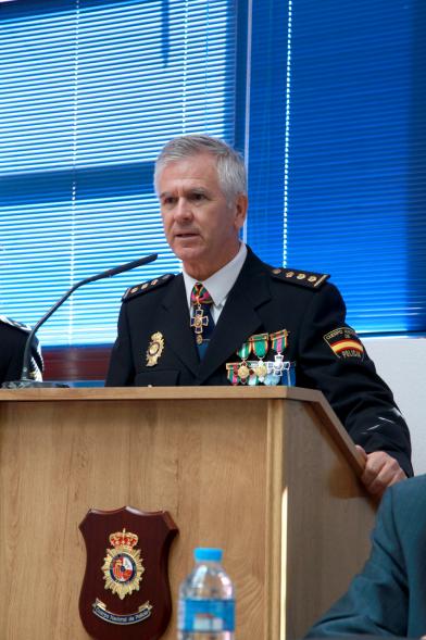 Fiesta de los Ángeles Custodios de la Policía Nacional 2016 - Discurso de  un policía.