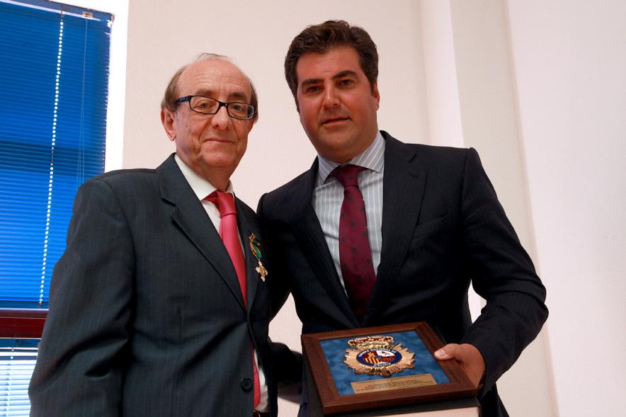 Fiesta de los Ángeles Custodios de la Policía Nacional 2016 - Dos asistentes.