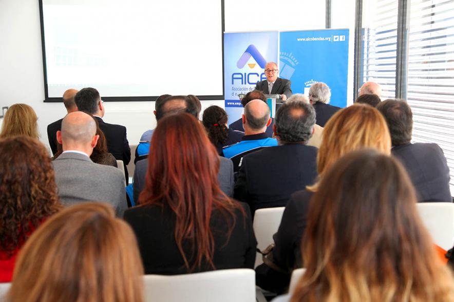 Momento de la presentación visto desde el público