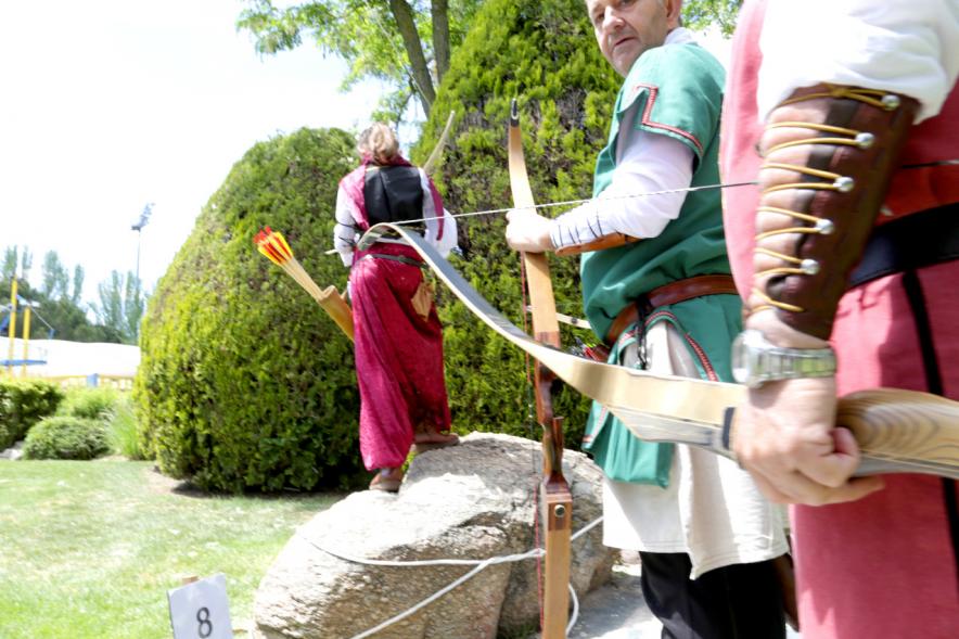 IXª Gran Tirada Medieval Ciudad de Alcobendas - Arqueros de Ulises - Primer plano de los arcos.