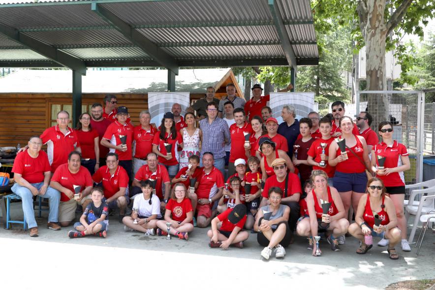 VIIº Trofeo Tiro con Arco Arqueros de Ulises - Imagen foto posado de todos los campeones.