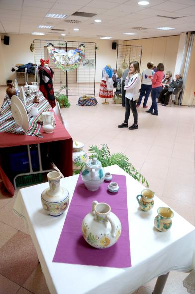 Visitantes en la Exposición Días Europeos de la Artesanía.