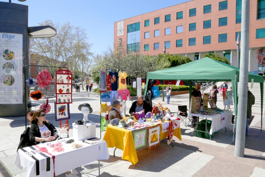 Días Europeos de la Artesanía - Paseo del Arte y la Artesanía - Puestos de la feria.
