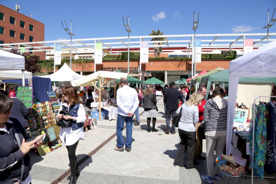 Días Europeos de la Artesanía - Paseo del Arte y la Artesanía - Artesanos y las visitas.