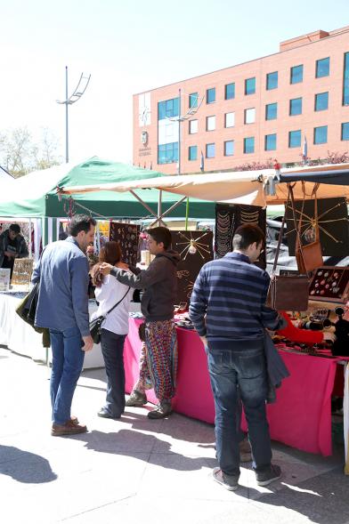 Días Europeos de la Artesanía - Paseo del Arte y la Artesanía - Artesanos y las visitas.