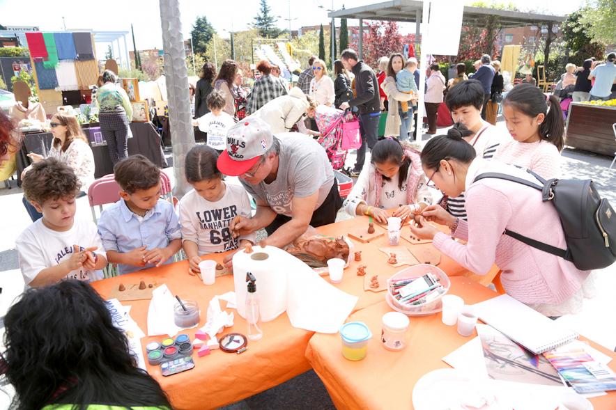Días Europeos de la Artesanía - Paseo del Arte y la Artesanía - Visita infantil a la feria.