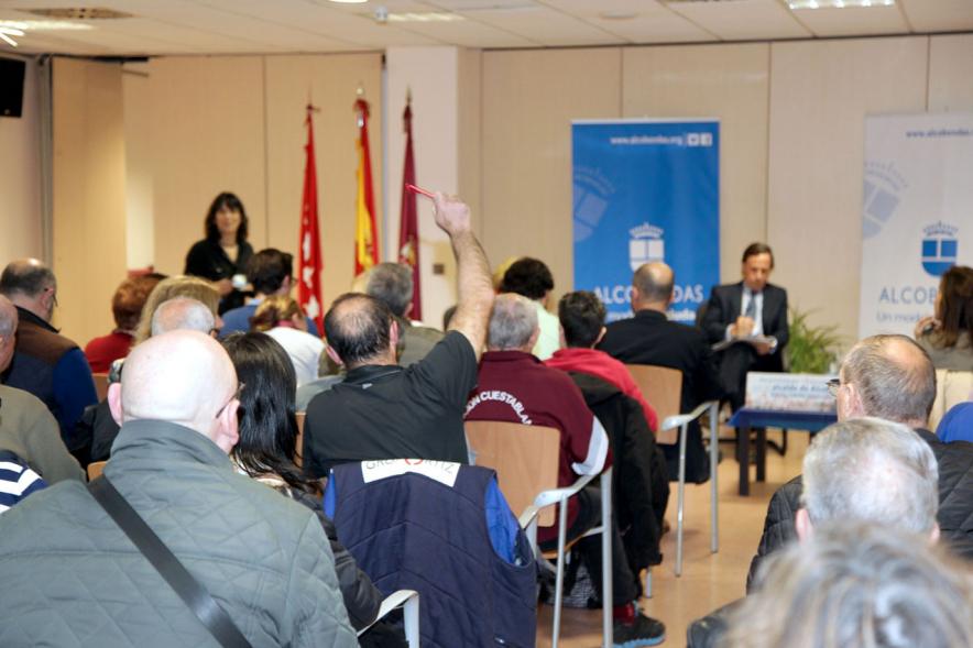 Asamblea Distrito Centro - Encuentros con el Alcalde - Imagen frontal del  alcalde.