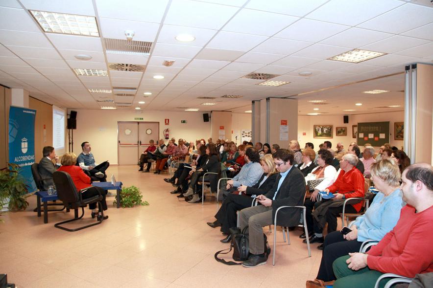 Asamblea - Encuentros con el Alcalde - Distrito Centro -Vista general de la sala.