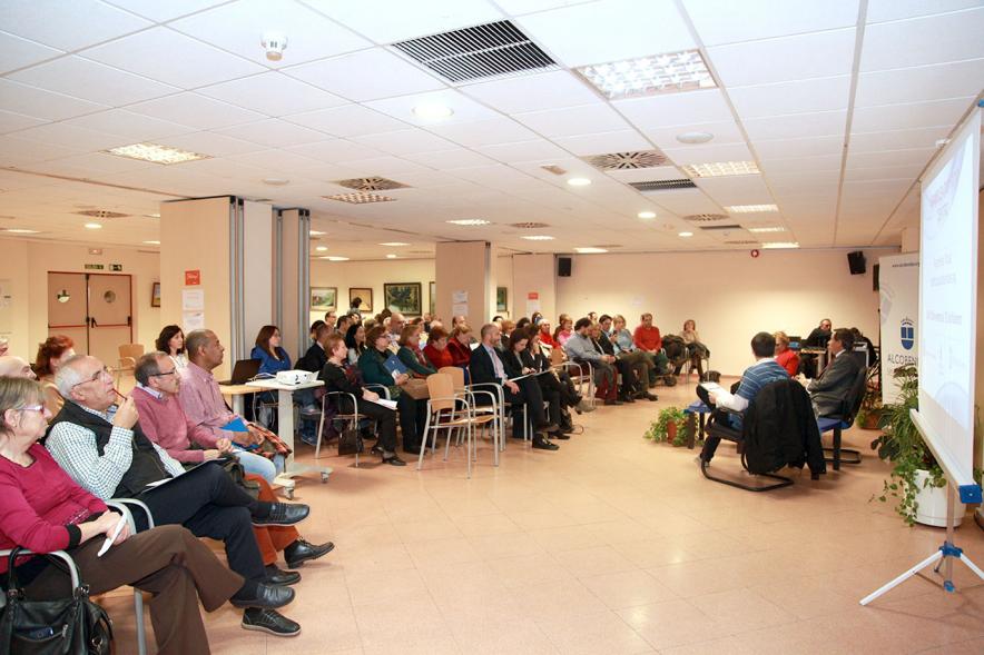 Asamblea - Encuentros con el Alcalde - Distrito Centro - Vista general de la sala.