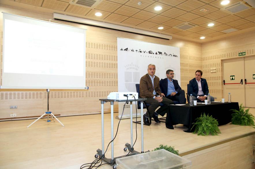 Asamblea de Distrito Centro - Imagen de la mesa de las autoridades municipales.