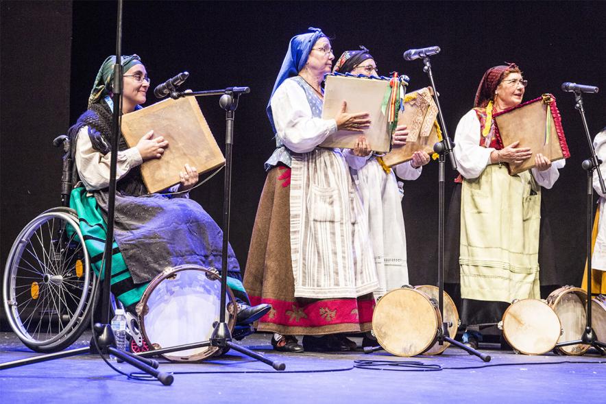 Día de Asturias. Fiesta de la Santina - Grupo folclórico asturiano.