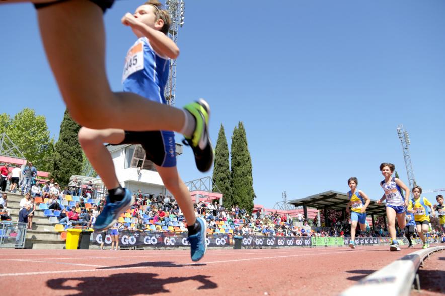 XVIII Trofeo de Atletismo Colegio Base - Imagen de la carrera infantil.