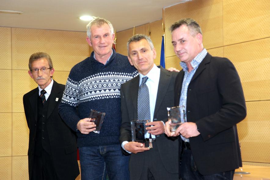 Gala del Atletismo Madrileño -  Primer plano de varios  galardonados. 